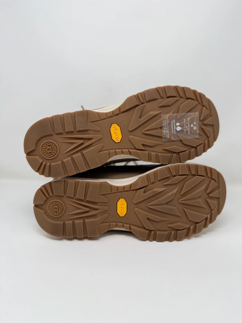 UGG women brecken